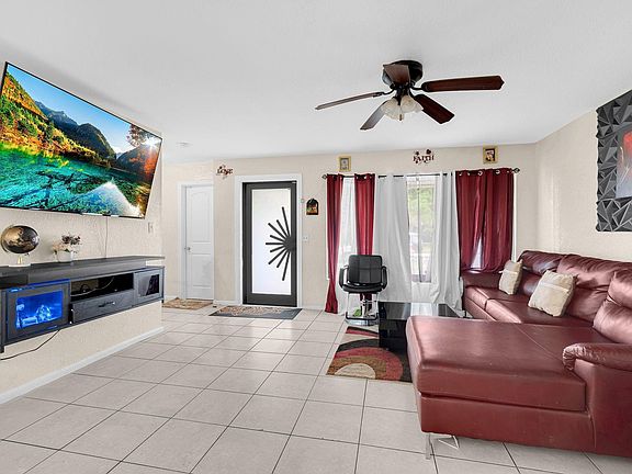 4th image of 2240 NW 51st Avenue