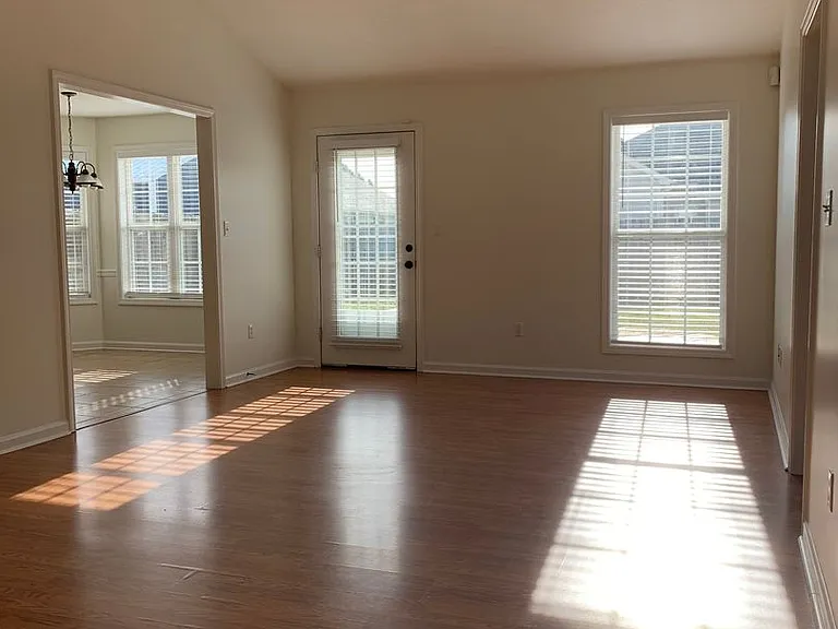 4608 Jeri Cv — Photo 3