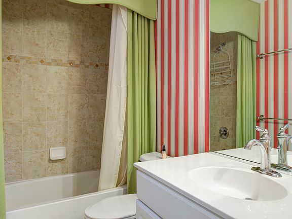 5th image of 14707 Potomac Branch Dr #4