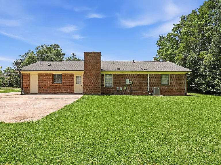 4609 Randolph Rd — Photo 31