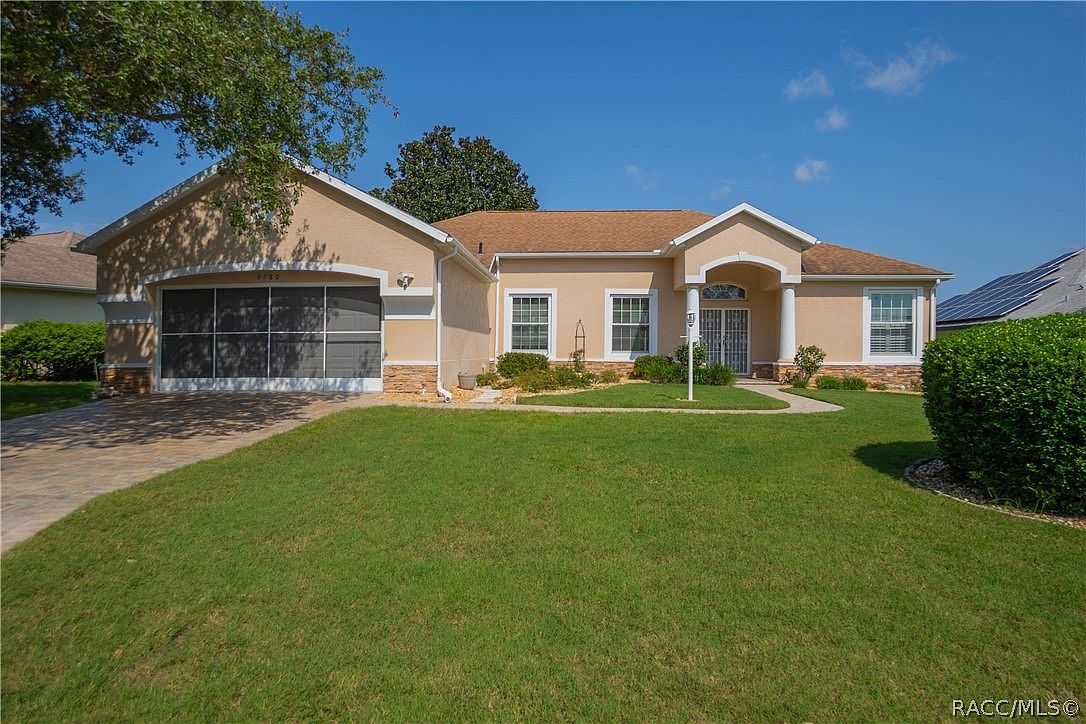 4780 N Crestline Dr