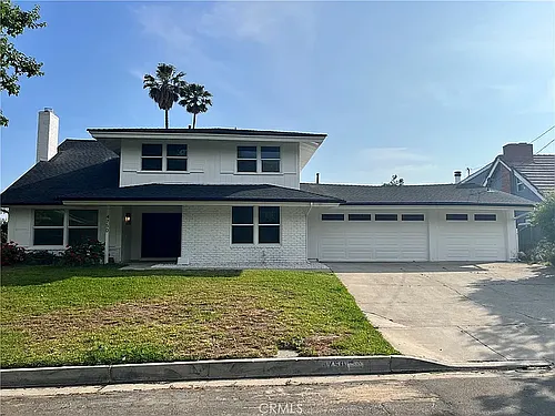 4750 Mariposa Dr Photo 1