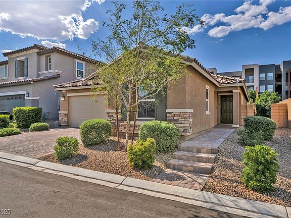 5th image of 8346 Vinamala Ave