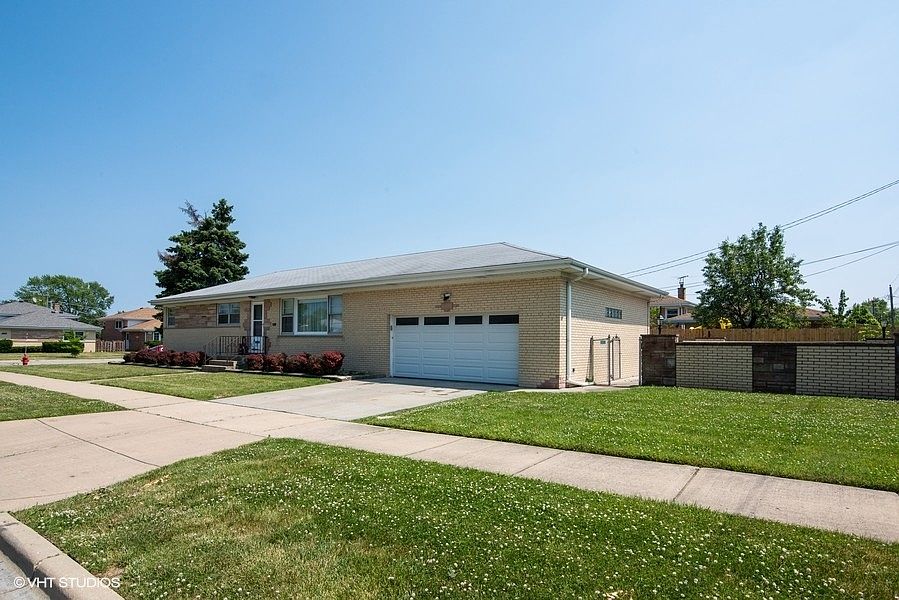 1st image of 8840 Oleander Ave