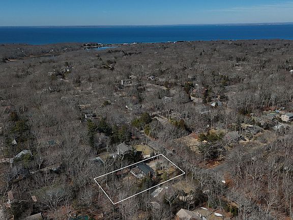 3rd image of 140 Underwood Dr