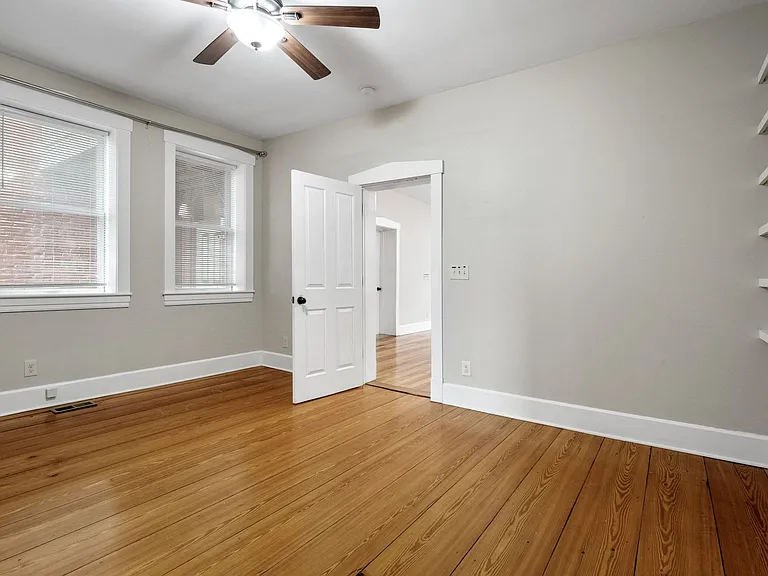 2226 Gravois Ave #1F — Photo 12