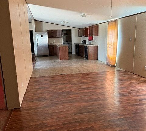 5th image of 211 S Gardner Ave