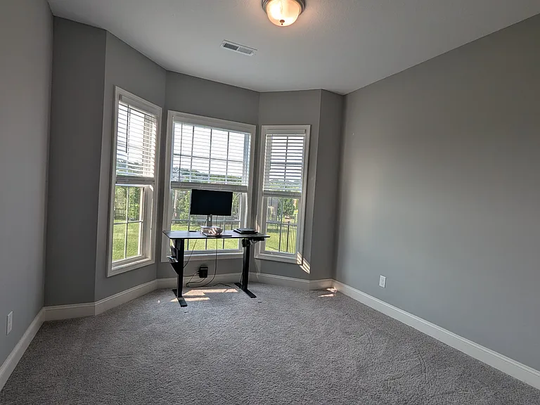 12111 Grand Forks Dr — Photo 20