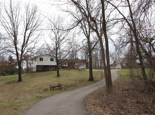 1895 Squaw Lagoon Dr, Oxford, MI 48371