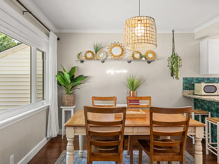 6 Elwyn Rd — Photo 8