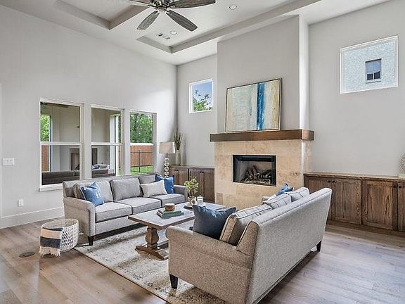 4th image of 2821 Riverbrook Way