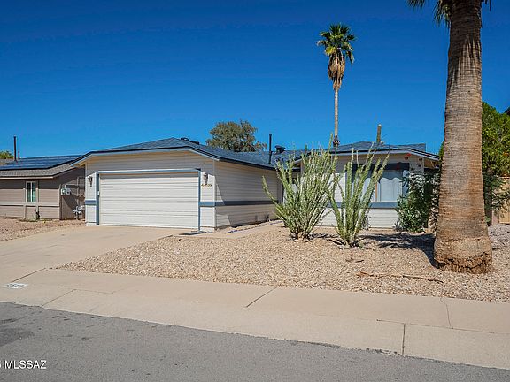 2nd image of 2520 W Glenbrook Way