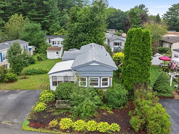 2nd image of 33 Hilltop Rd