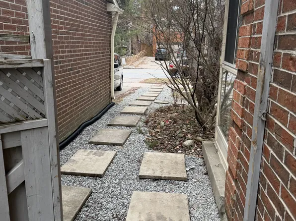 229 Spring Gate Blvd, Vaughan, ON L4J 3G3