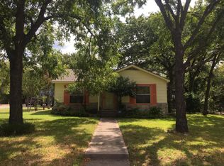 2210 Palmer Dr, Denton, TX 76209