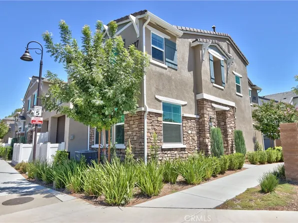 41987 Isadora St #1404, Murrieta, CA 92562