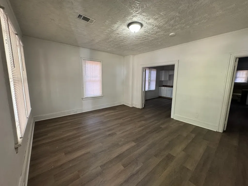 1124 West Lincoln Avenue - 1 — Photo 2