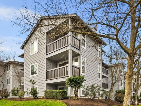 6700 NE 182nd Street #A208, Kenmore, WA 98028