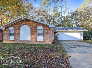 529 Heatherwood Dr, Jackson, MS 39212