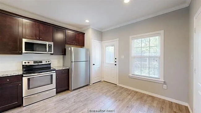 301 Parkway #338 — Photo 5