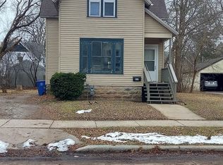 819 Vine Ave, Oshkosh, WI 54901