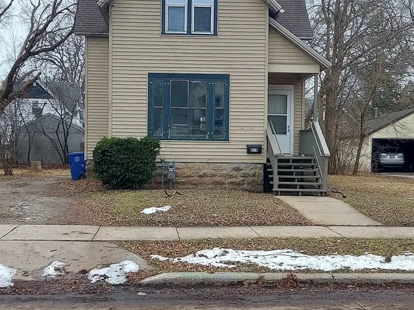 819 Vine Ave, Oshkosh, WI 54901