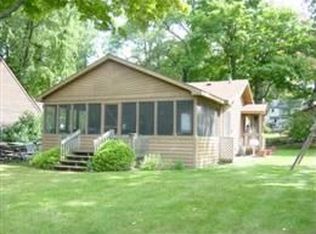 207 W Spring Dr, Twin Lakes, WI 53181