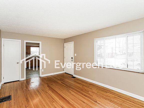 4th image of 1624 Marilyn Ln