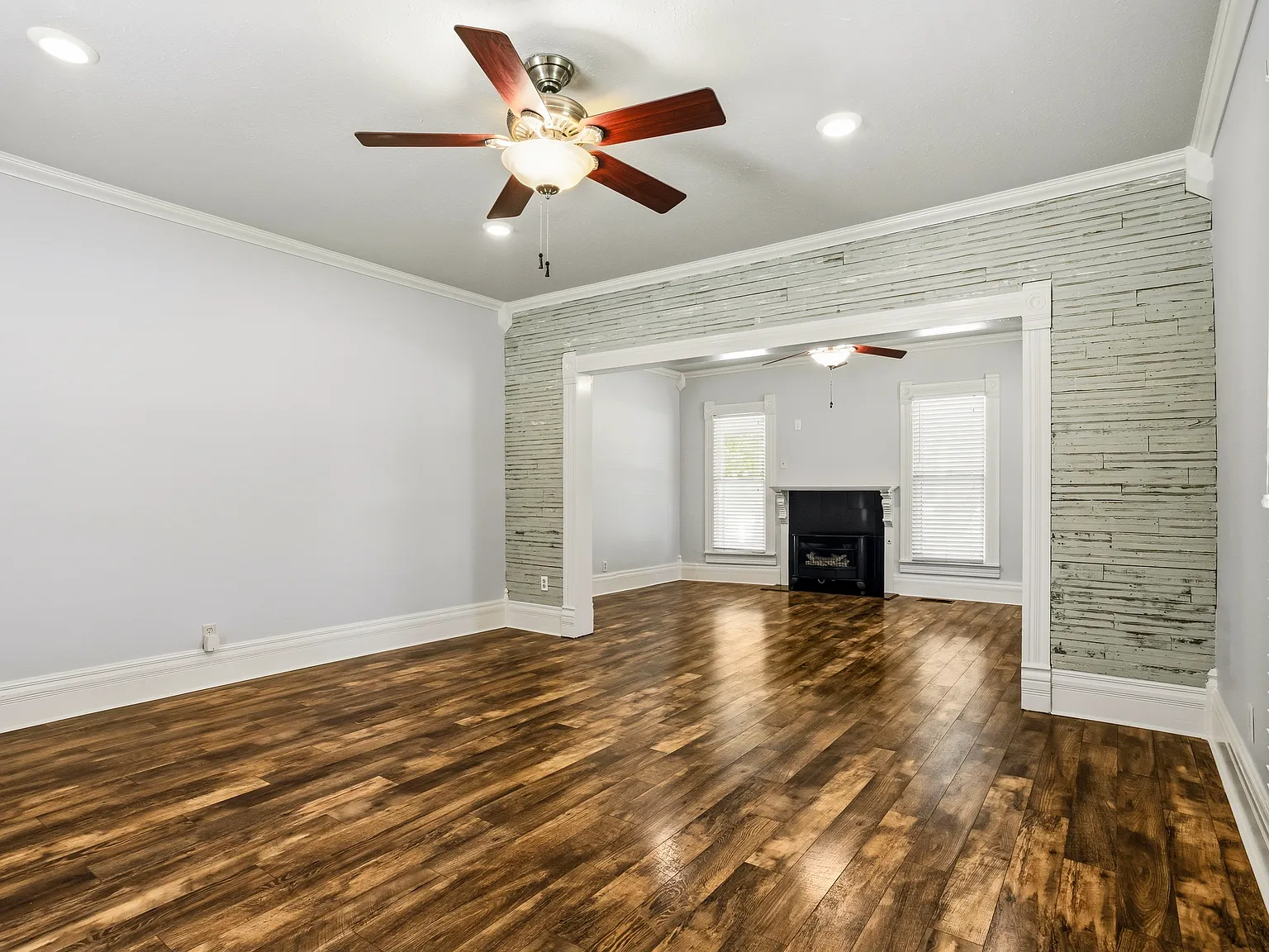 4 bed, 2478 sqft, $2,900 — Photo 3