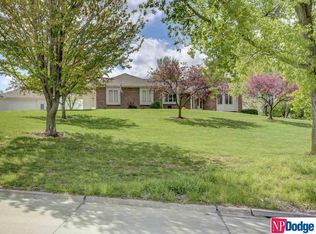 653 Skyline Dr, Blair, NE 68008