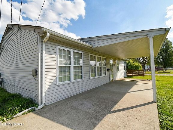 5th image of 13507 Tennis Blvd