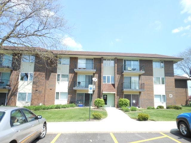 1st image of 5S100 Pebblewood Ln APT D9