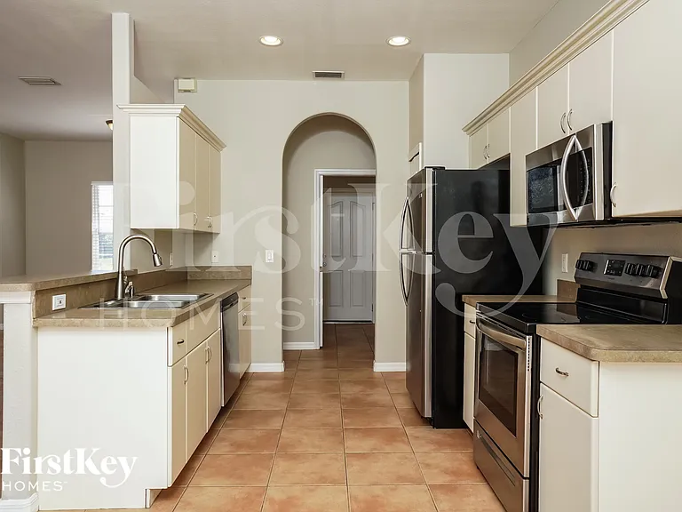 4013 Joann Ter — Photo 8