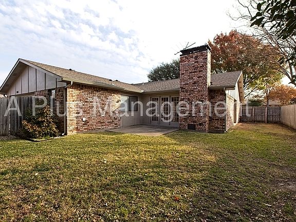 2nd image of 6525 Chinaberry Trl