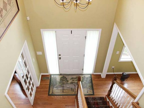 2nd image of 119 Highland Hollow Dr SW