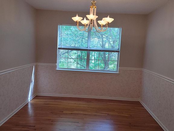 5th image of 6830 Benwood Dr