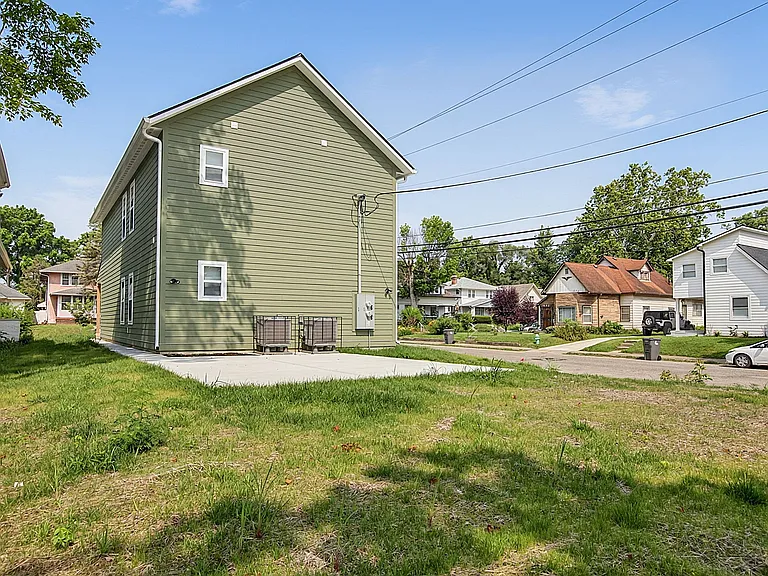 3953 Unit A (lower level)