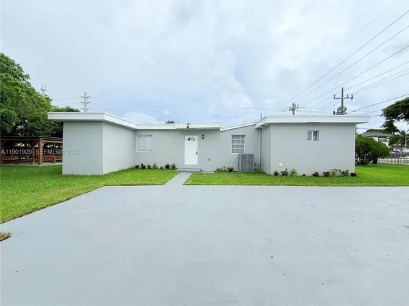 4340 SW 19th St, Hollywood, FL 33023
