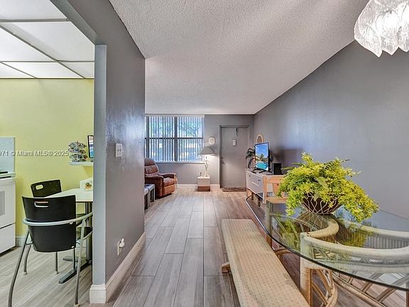 3rd image of 9141 Sunrise Lakes Blvd APT 104