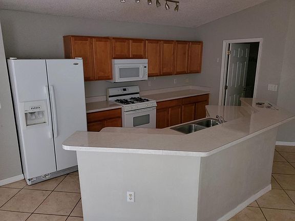 3rd image of 374 China Berry Cir
