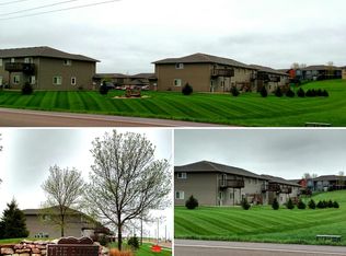 102 S Heritage Pl, Brandon, SD 57005