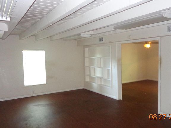 4th image of 4124 Lane Ave S