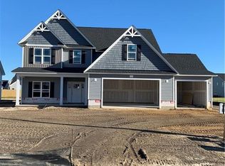 347 Whitestone Dr, Fayetteville, NC 28312