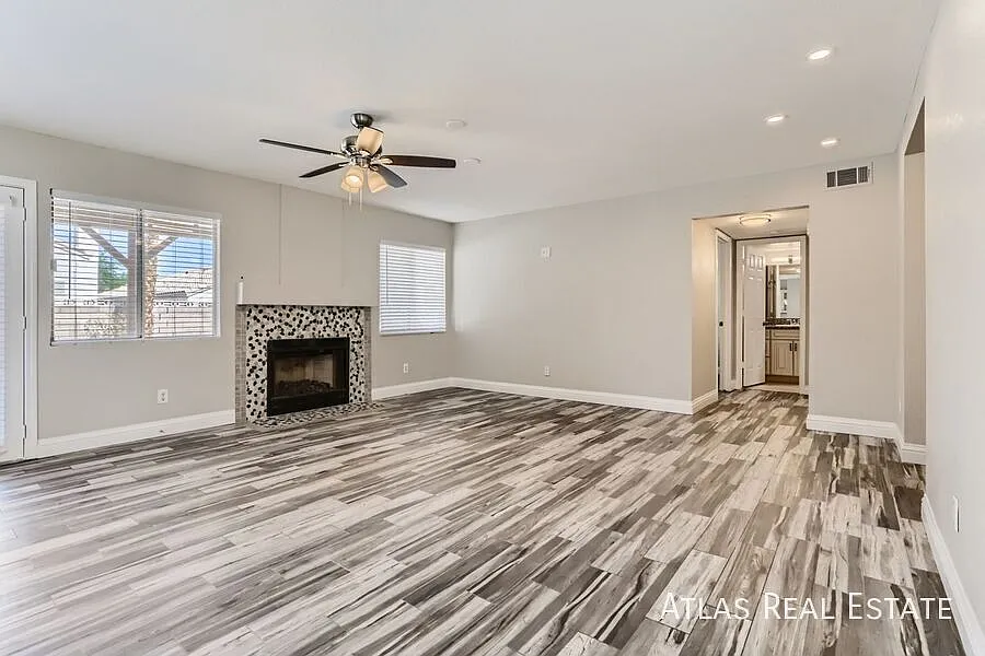 Available Now!! Remodeled 5 Bedroom Home With Pool! — Photo 4