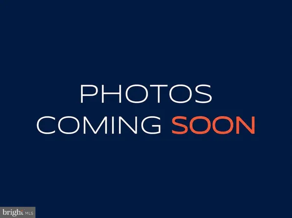3200 Burgundy Rd, Alexandria, VA 22303
