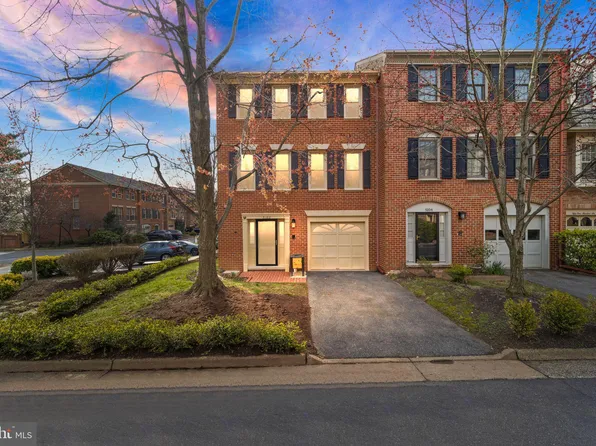 5102 Bellemeade Ln, Alexandria, VA 22311