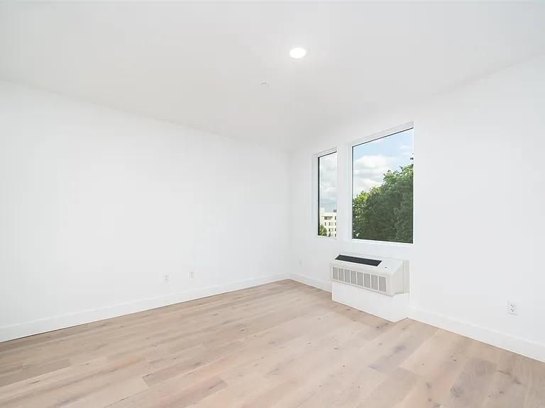 8621 River Rd #6D — Photo 5