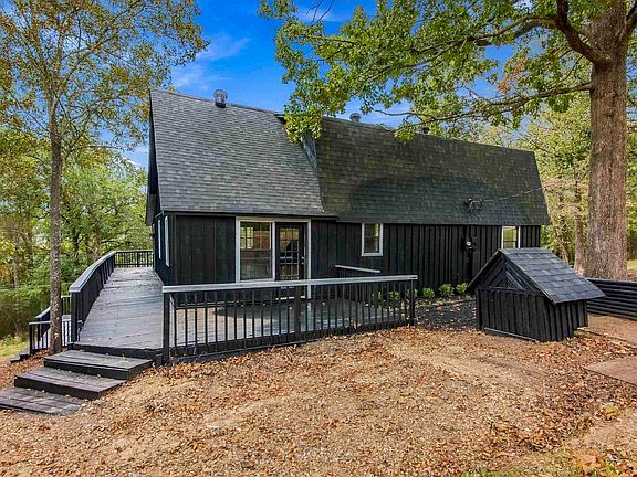 2nd image of 6233 Reeves Ln