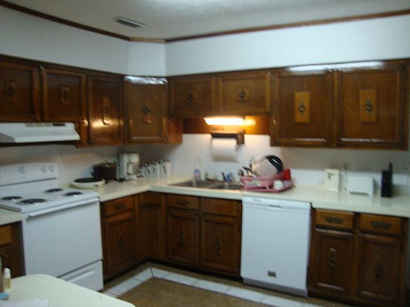 2nd image of 221 Bradford Dr