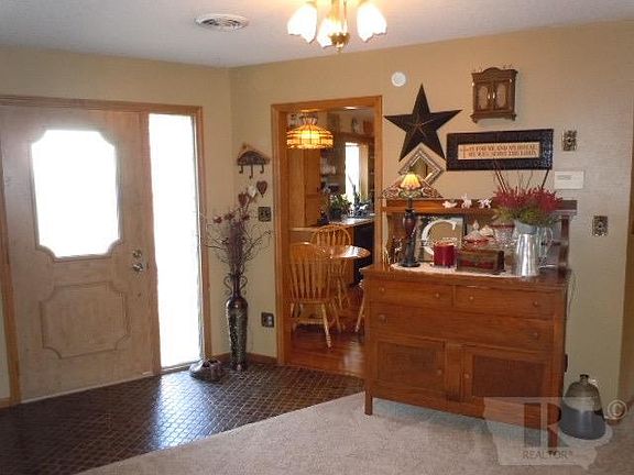 2nd image of 2053 Garden Ave